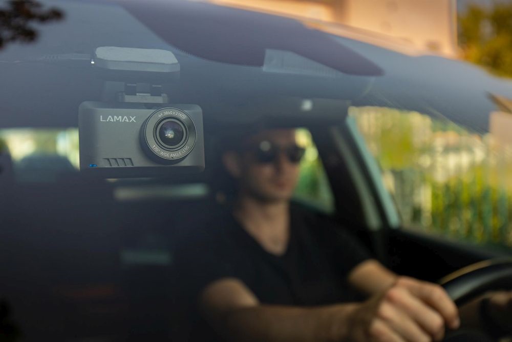 LAMAX T10 4K GPS autós menetrögzítő kamera