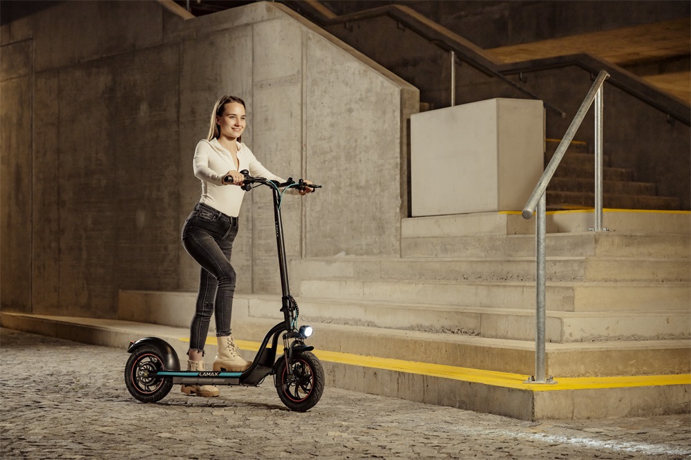 LAMAX eLander SA50 500W/15Ah elektromos roller