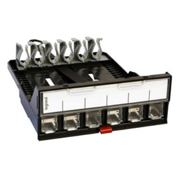 LEGRAND üres patch kazetta 6xRJ45 LCS3 port fogadására, porvédő retesszel Cat5e..Cat8