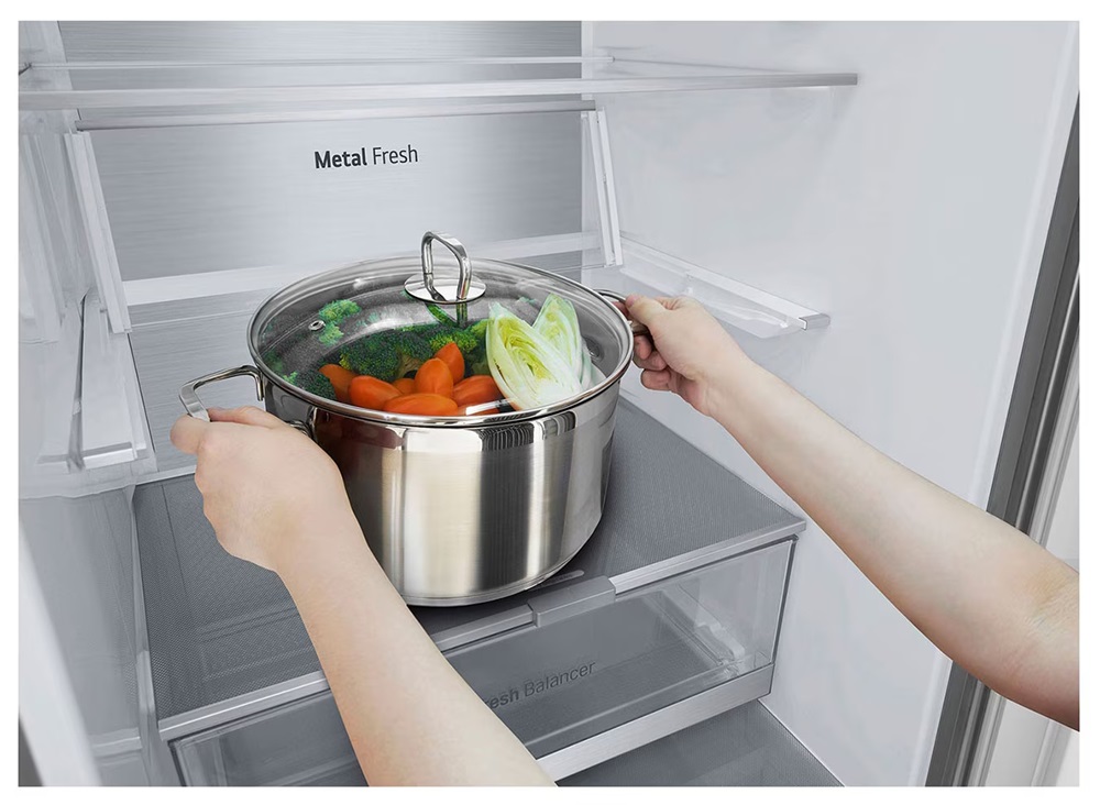 LG GBV7180CPY hamvasezüst, alulfagyasztós, Hűtő:234L, Fagyasztó:110L, DoorCooling + LINEAR Cooling hűtőszekrény