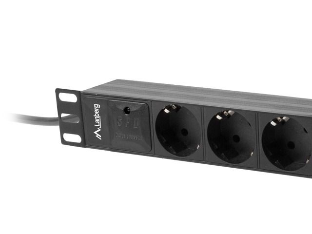 Lanberg PDU-03F-0200-IEC-BK 2m vezetékkel 10"/1U 3xSchuko aljzat C14 csatlakozóvéggel fekete elosztósor