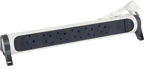 Legrand 694526 1,5m vezetékkel Safe Control fehér 6x2P+F elosztósor