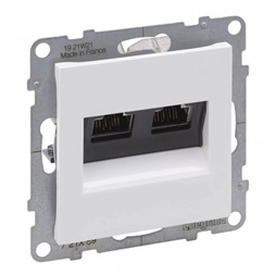 Legrand 721154 Suno Cat.6A UTP 1xRJ45 fehér fali aljzat