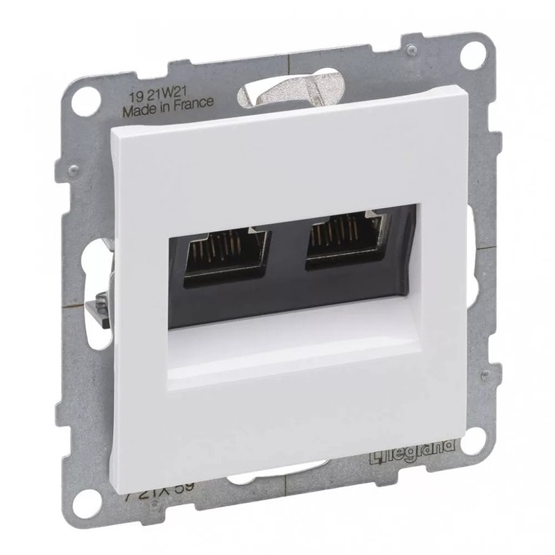 Legrand 721154 Suno Cat.6A UTP 1xRJ45 fehér fali aljzat