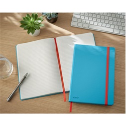 Leitz COSY Soft touch B5 nyugodt kék vonalas jegyzetfüzet