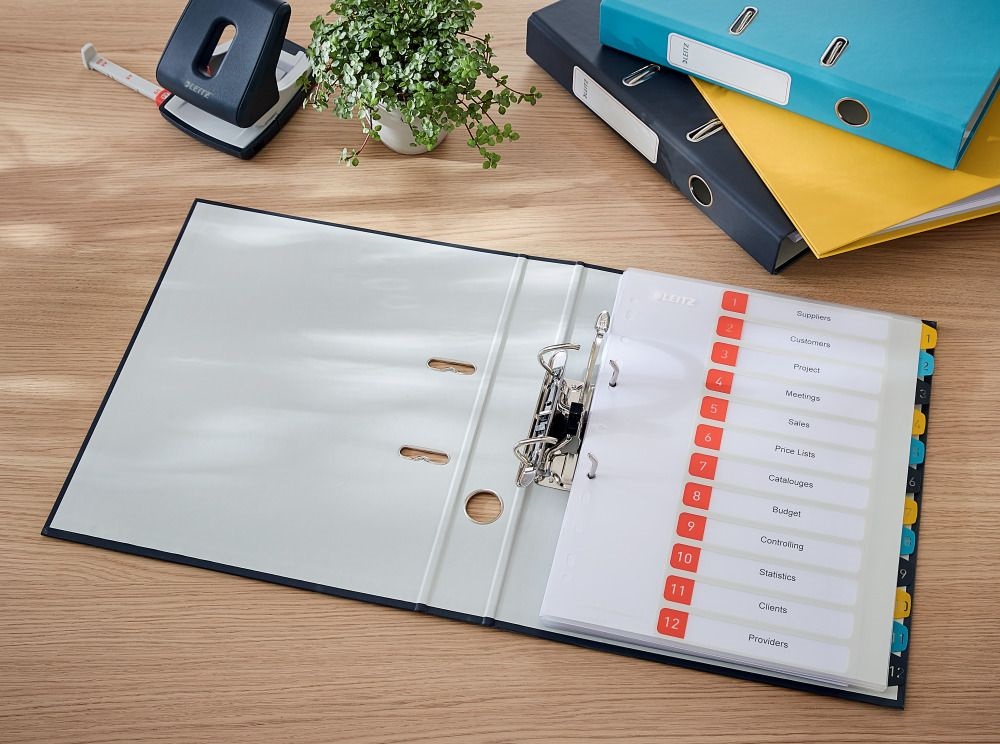 Leitz COSY Soft touch karton 180° keskeny bársony szürke iratrendező