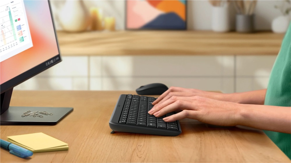 Logitech MK250 HUN grafitszürke vezeték nélküli billentyűzet + egér