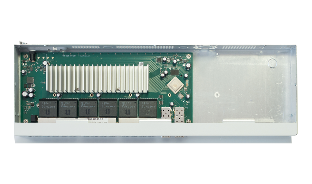 MikroTik CRS326-24G-2S+RM 1U 19" 24port GbE LAN 2x SFP+ uplink Cloud Router Switch
