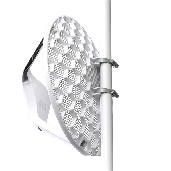 MikroTik RBLHG5kit 1x10/100 LAN port 2x2 5GHz 24.5 dBi 25fokos integrált rádió CPE/antenna 3db/csomag