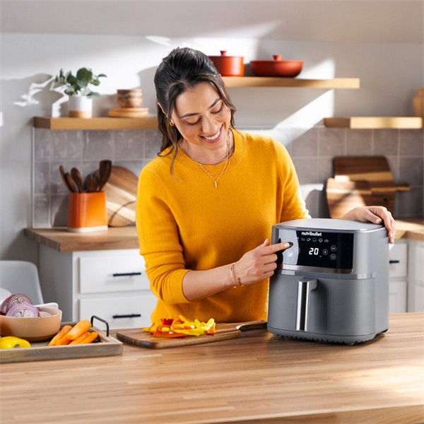 Nutribullet NBA0611 CrispLite sötétszürke 6 L forrólevegős sütő