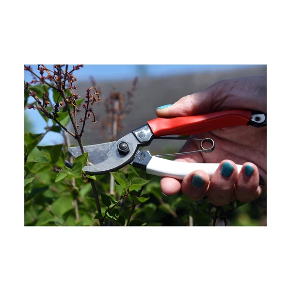 Okatsune 104 nagy kezek számára kerti olló