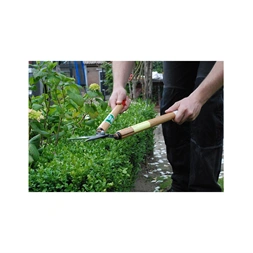 Okatsune 204 hosszú rövid pengével sövényvágóolló