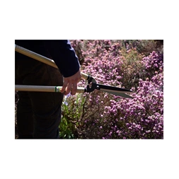 Okatsune 230 hosszúnyelű nagy pengékkel sövényvágóolló