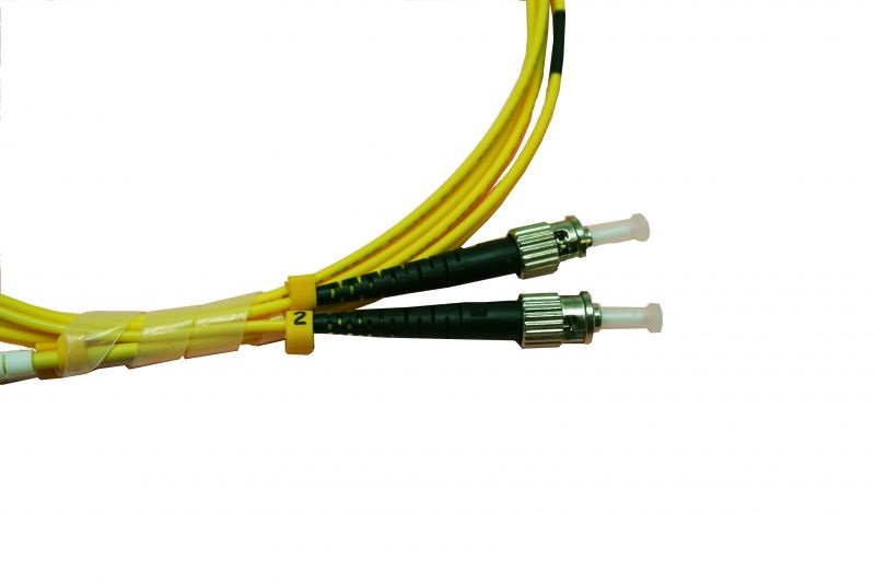 Optic 2m LC/UPC - ST/UPC SM 9/125 OS2 LSOH DLX Optikai Patch kábel