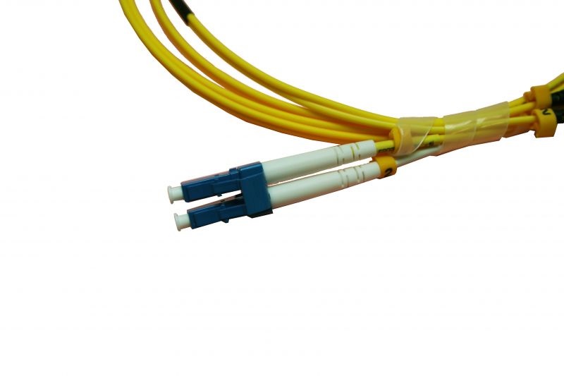 Optic 2m LC/UPC - ST/UPC SM 9/125 OS2 LSOH DLX Optikai Patch kábel