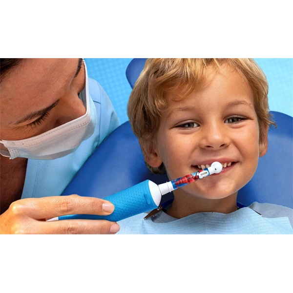 Oral-B D103 Vitality PRO Spiderman gyerek elektromos fogkefe