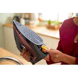 Philips DST7022/40 7000 fekete/piros gőzölős vasaló