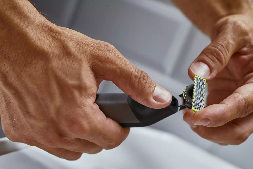 Philips OneBlade Pro 360 QP6551/30 hibrid borotva