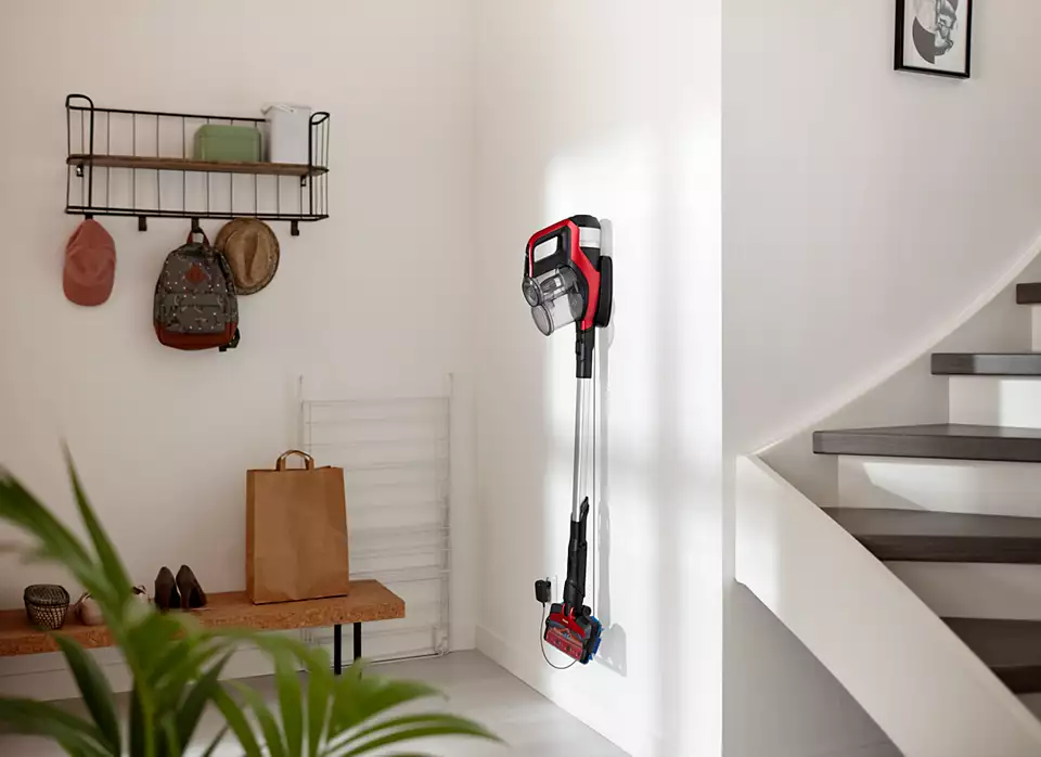 Philips XC7043/01 SpeedPro Max fekete-piros álló porszívó