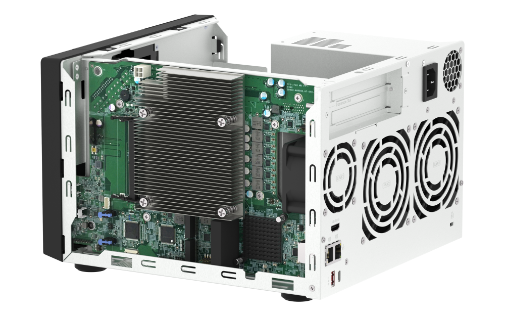 QNAP TVS-H674-I5-32G 6xSSD/HDD NAS