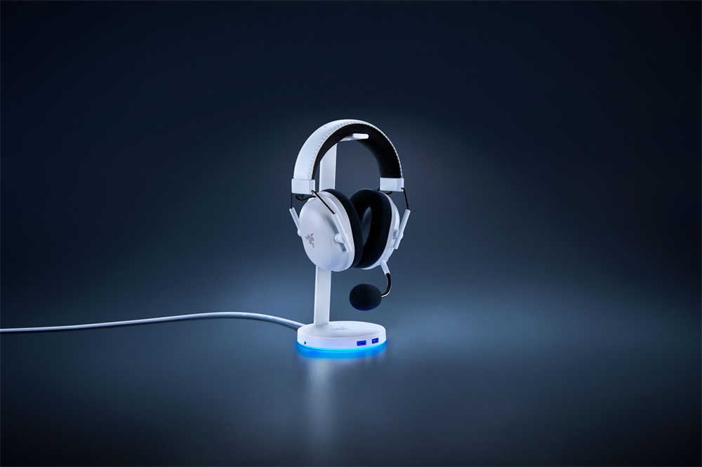 Razer Base Station V2 Chroma fehér headset állvány és USB hub