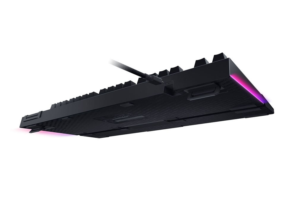 Razer BlackWidow V4 UK fekete (green switch) gamer billentyűzet