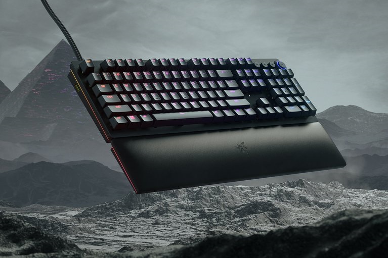 Razer Huntsman V2 (Analog Switch) US RGB fekete gamer billentyűzet