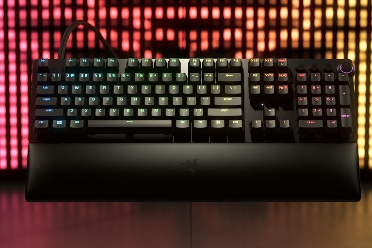 Razer Huntsman V2 (Analog Switch) US RGB fekete gamer billentyűzet
