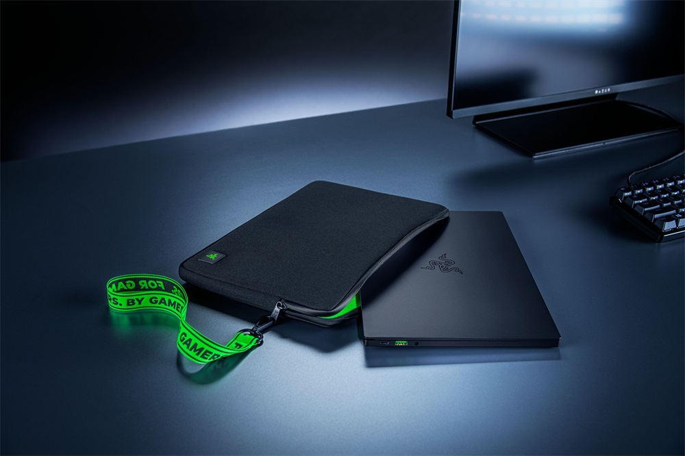 Razer Neoprene Sleeve V2 13,3" fekete notebook tok