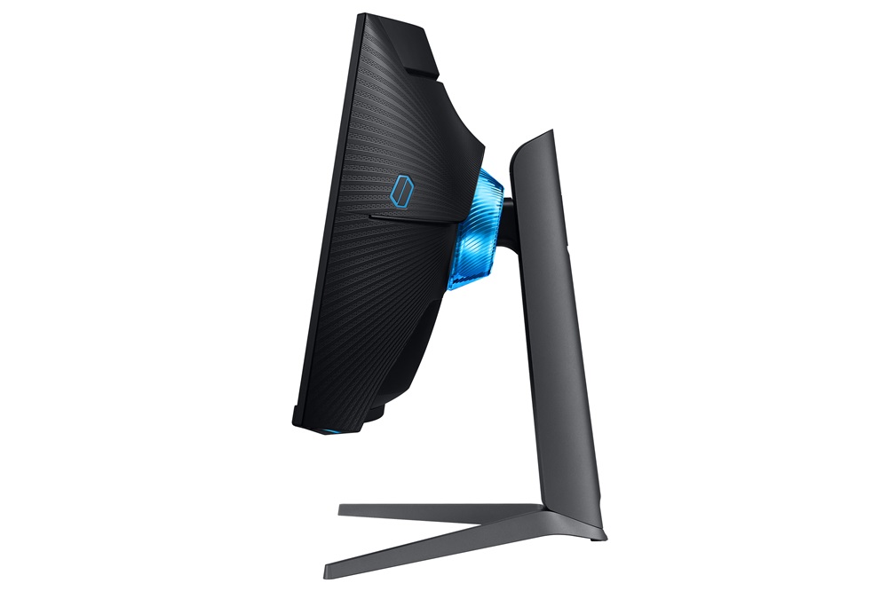 Samsung 31,5" C32G75TQSR QLED QHD VA 240Hz HDMI/DP/USB fekete ívelt gamer monitor