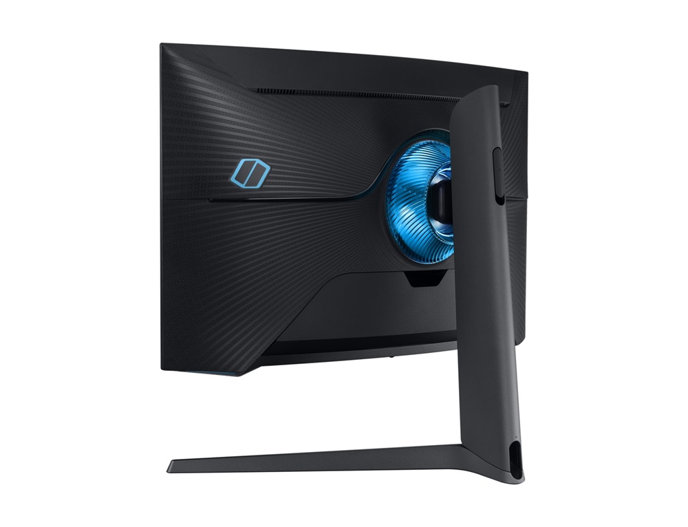 Samsung 31,5" C32G75TQSU QHD VA 240Hz HDMI/DP/USB fekete ívelt QLED gamer monitor