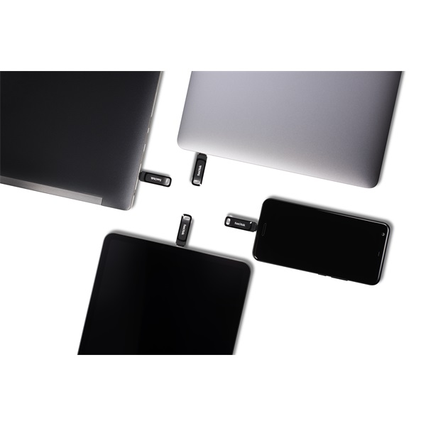 Sandisk 00183596 32GB USB 3.1 fekete Flash Drive