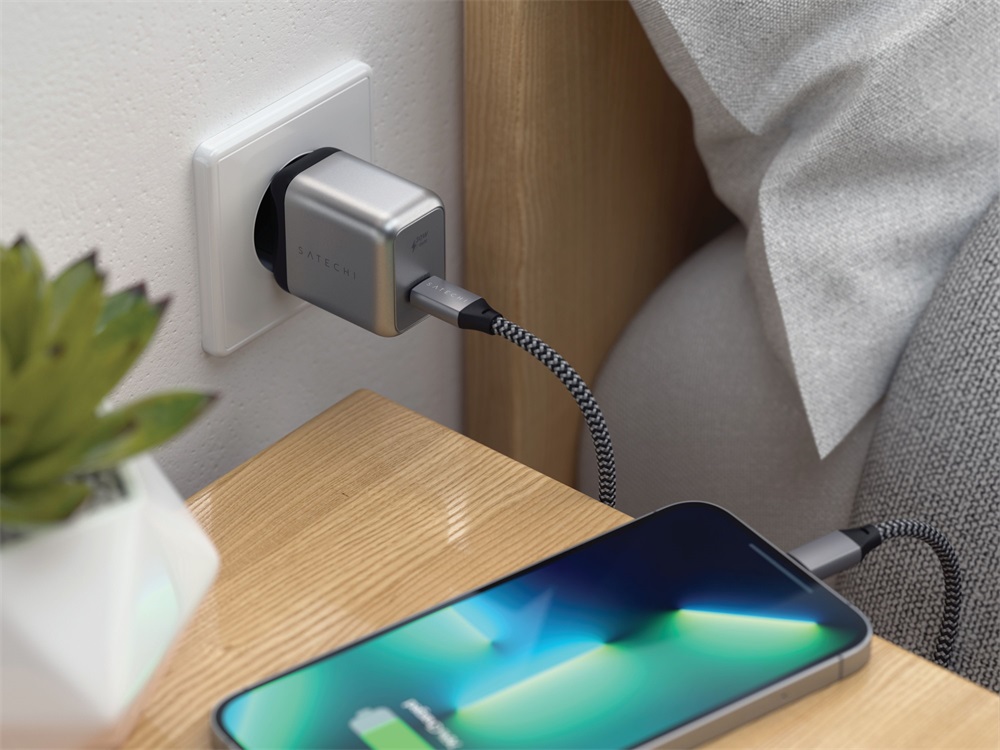 Satechi ST-UC30WCM-EU 30W Type-C PD GaN asztroszürke hálózati töltő