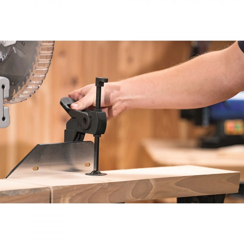 Scheppach HM 305 SL - gérvágó fűrész húzófunkcióval és lézerrel