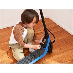 Segway Ninebot KickScooter C2 Lite gyerek elektromos roller