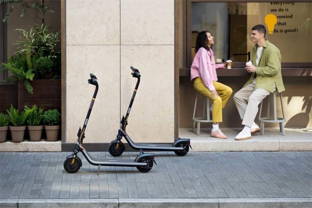 Segway Ninebot KickScooter E2 Plus E II elektromos roller