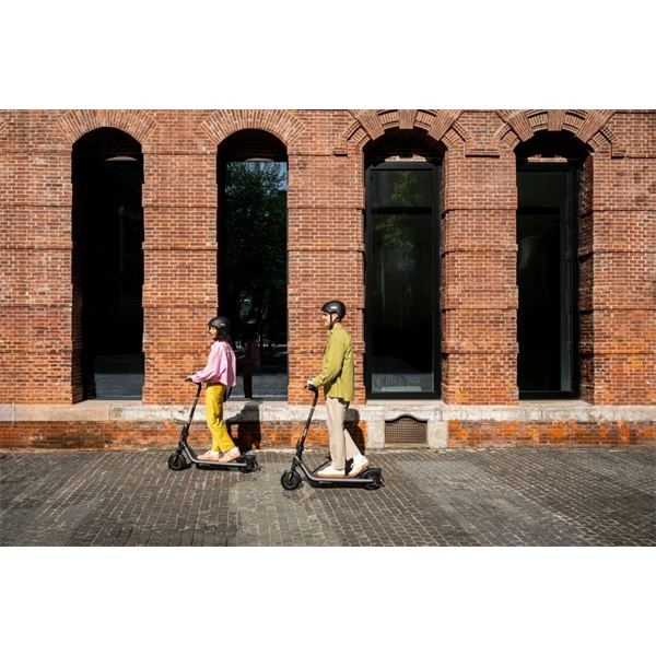 Segway Ninebot Kickscooter E2 D II elektromos roller