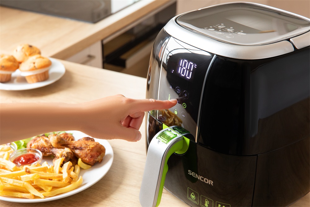 Sencor SFR 5321BK fekete 3 L forrólevegős sütő