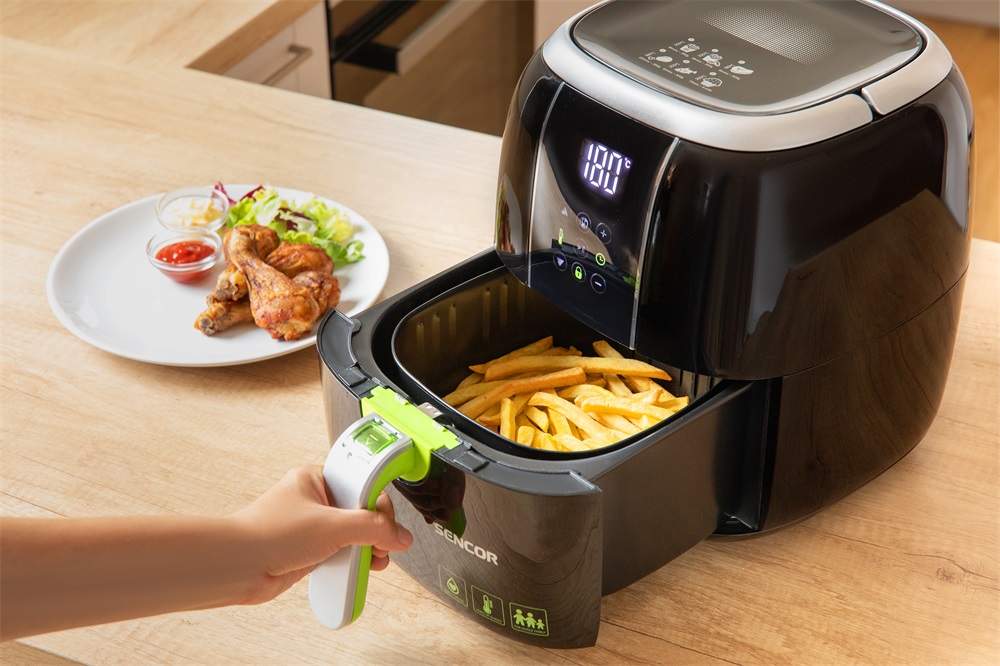 Sencor SFR 5321BK fekete 3 L forrólevegős sütő