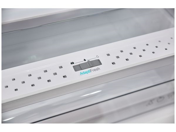 Sharp SJ-BB02DTXWF-EU fehér, alulfagyasztós, Hűtő:146L, Fagyasztó:84L, Nanofrost hűtőszekrény