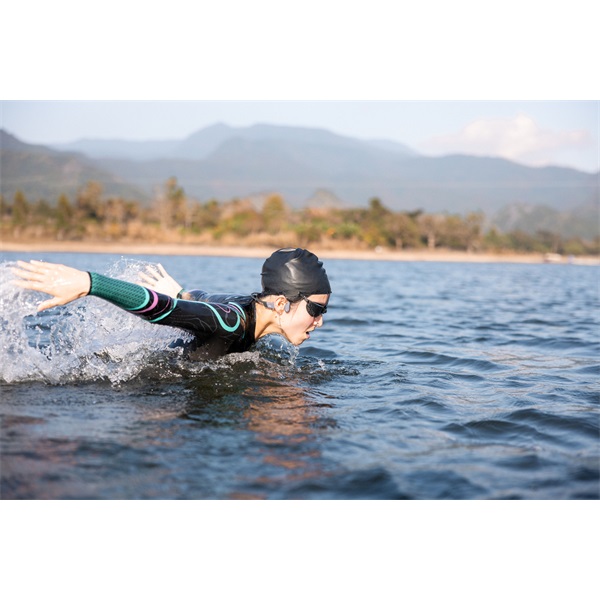 Shokz OpenSwim Pro USB-C csontvezetéses Bluetooth szürke Open-Ear sport fejhallgató