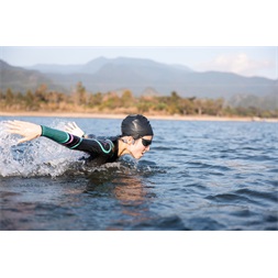 Shokz OpenSwim Pro USB-C csontvezetéses Bluetooth szürke Open-Ear sport fejhallgató