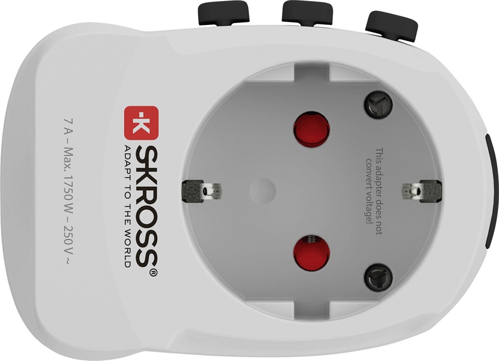 Skross PROLIGHTUSB-A-C USB/Type-C töltő bemenettel földelt világutazó adapter