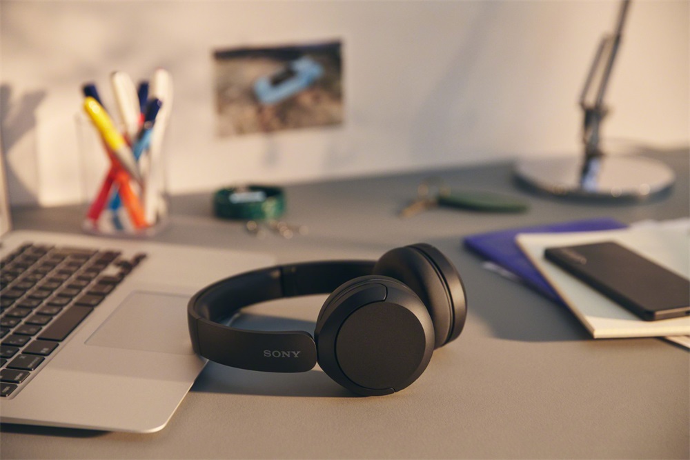 Sony WHCH520B.CE7 Bluetooth fekete fejhallgató