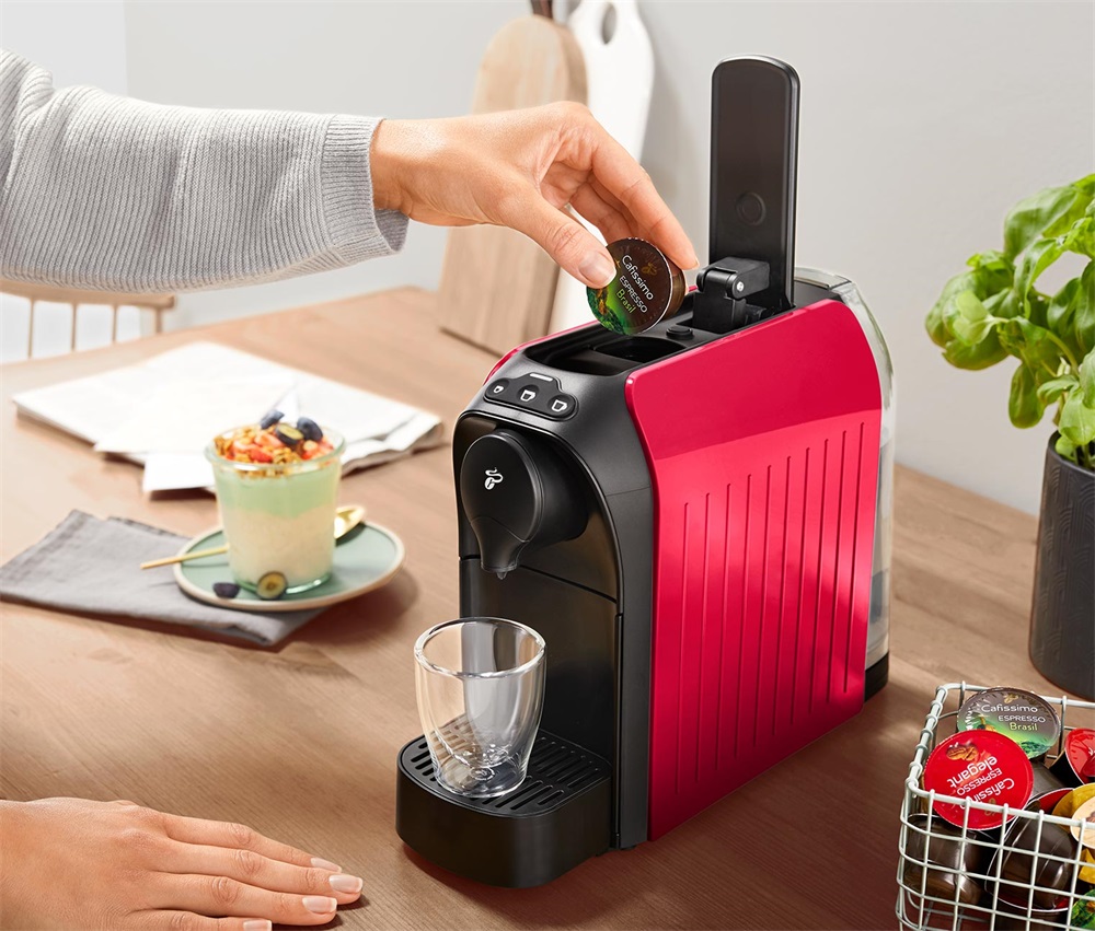Tchibo Cafissimo Easy piros kapszulás kávéfőző