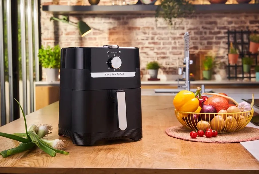 Tefal EY501815 fekete 4,2 L forrólevegős sütő