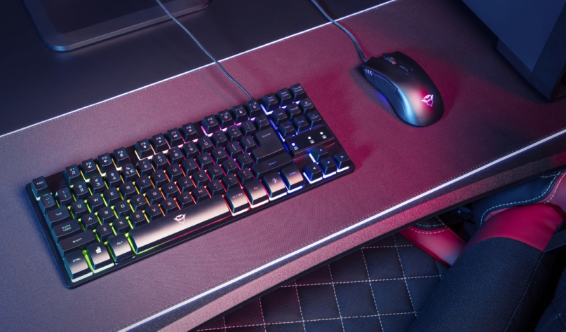 Trust GXT 833 Thado TKL HU világító gamer billentyűzet