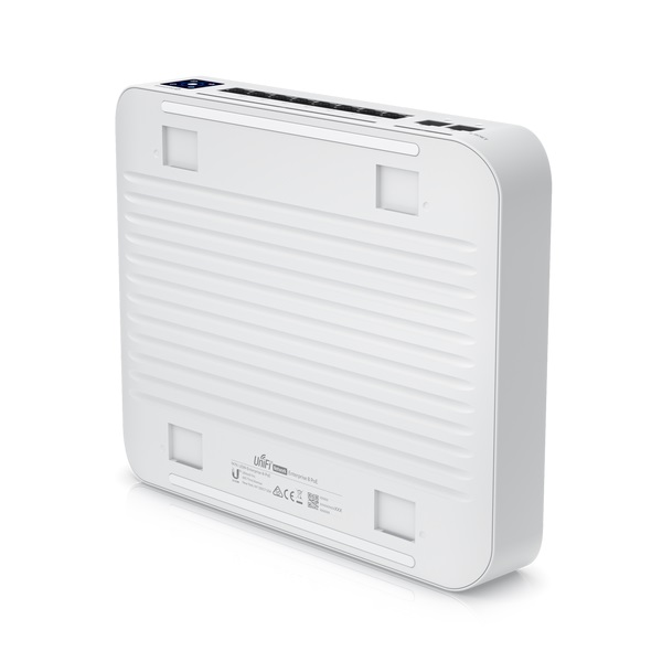 Ubiquiti UniFi USW-Enterprise-8-PoE 8x 2.5GbE Multi-Gigabit PoE LAN 2xSFP+ port L3 menedzselhető switch