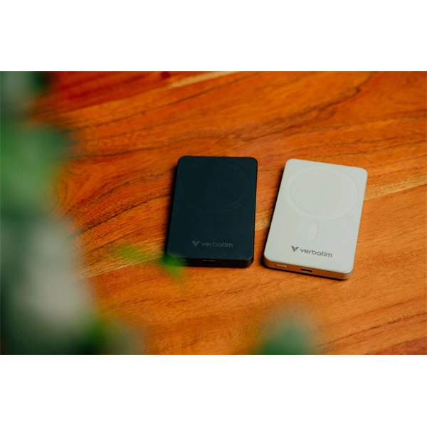 Verbatim 32225 Charge n Go Essentials 5000mAh fekete vezeték nélküli mágneses powerbank