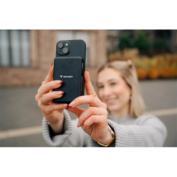 Verbatim 32225 Charge n Go Essentials 5000mAh fekete vezeték nélküli mágneses powerbank